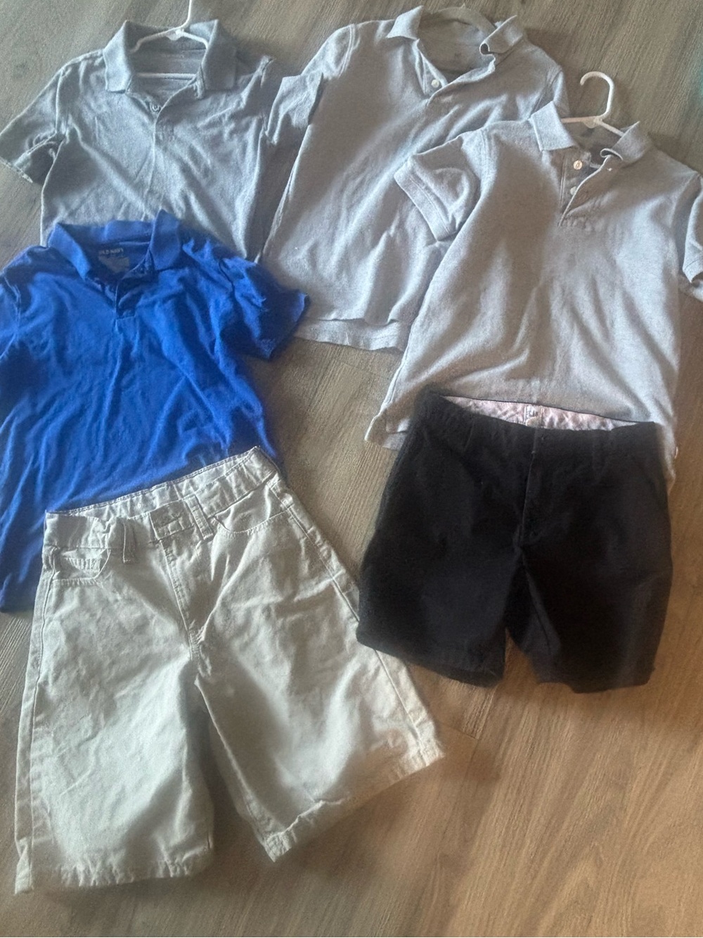 2 Organic cotton GAP Polo 2 old navy polo 1 GAP fitted shorts 1 old navy baggy